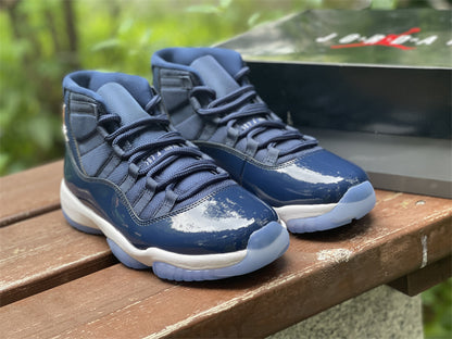 AIR JORDAN 11