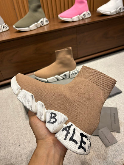 BALENCIAGA