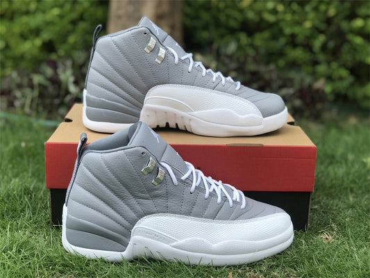 AIR JORDAN 12