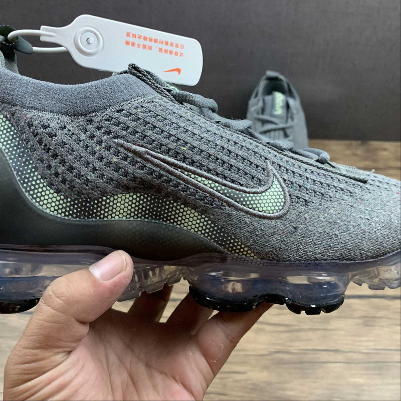 NIKE VAPOR MAX