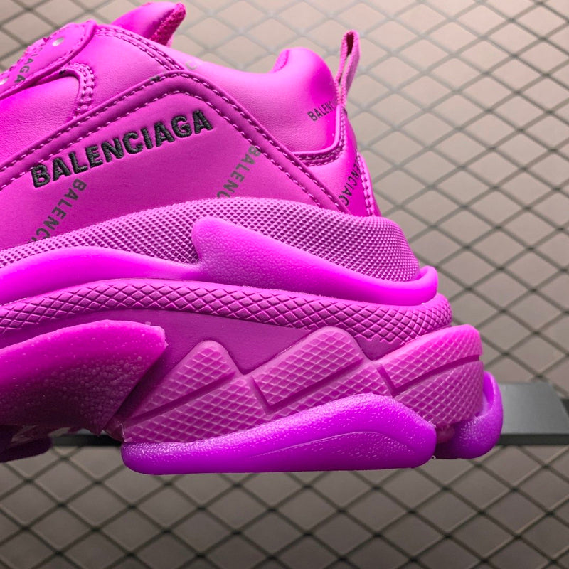 BALENCIAGA