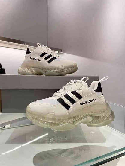 BALENCIAGA