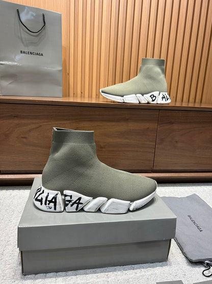 BALENCIAGA