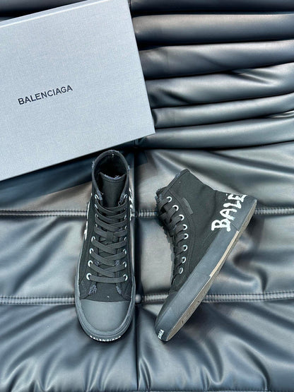 BALENCIAGA