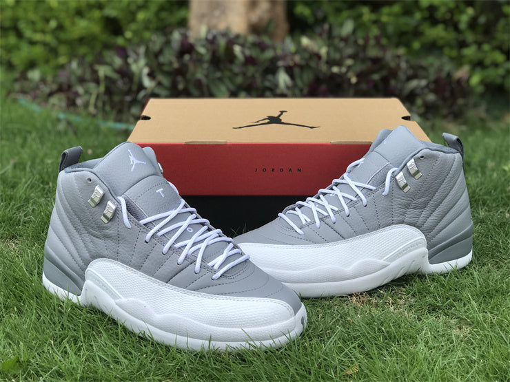 AIR JORDAN 12