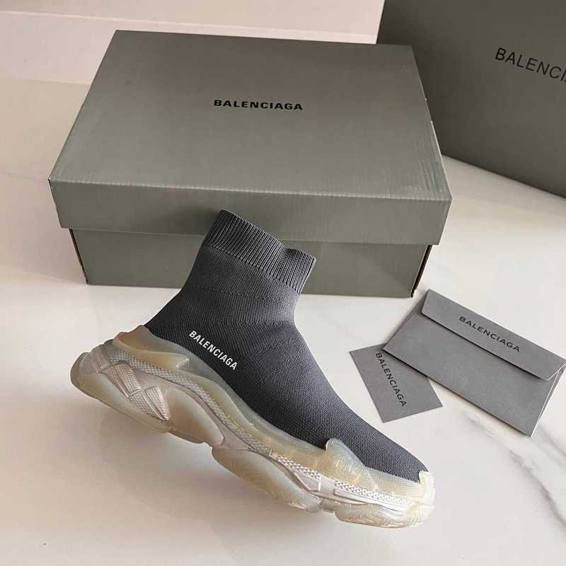 BALENCIAGA