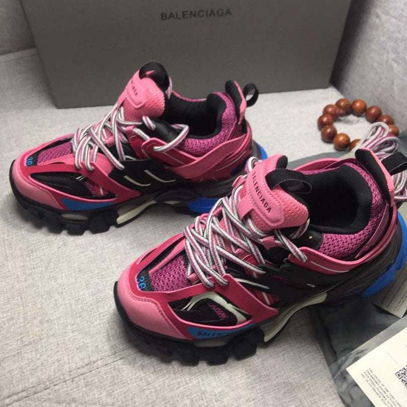 BALENCIAGA