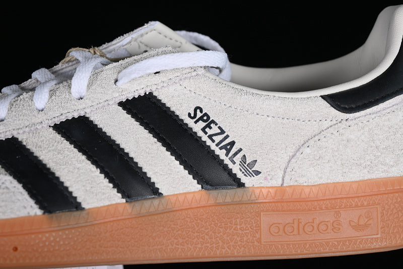 ADIDAS SPEZIAL