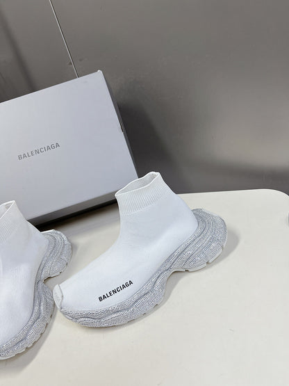 BALENCIAGA