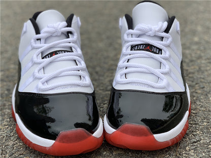 AIR JORDAN 11