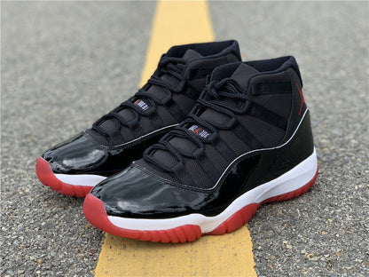 AIR JORDAN 11