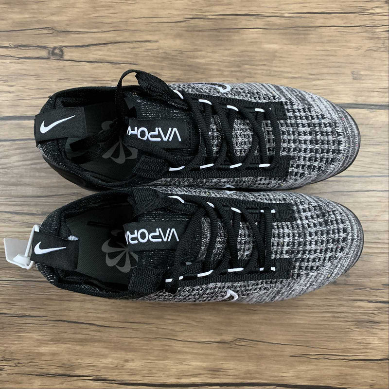 NIKE VAPOR MAX