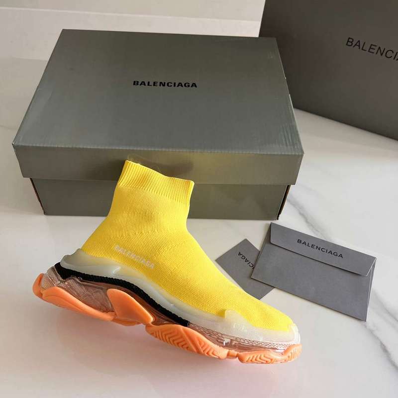 BALENCIAGA