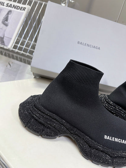 BALENCIAGA