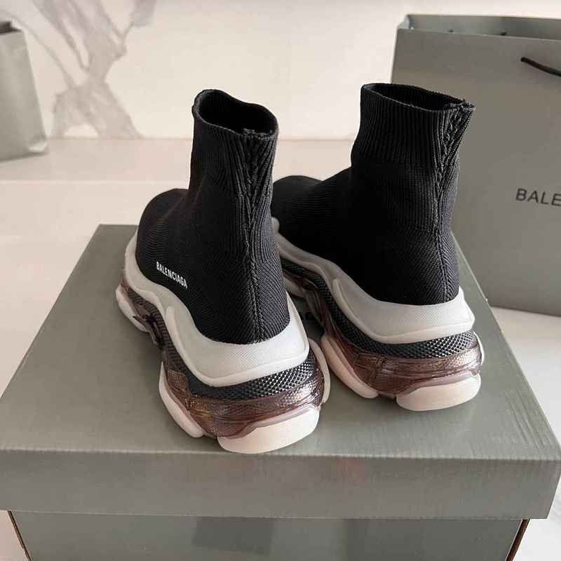 BALENCIAGA