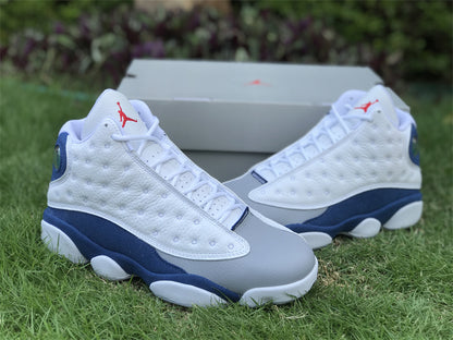 AIR JORDAN 13