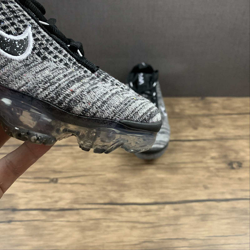 NIKE VAPOR MAX