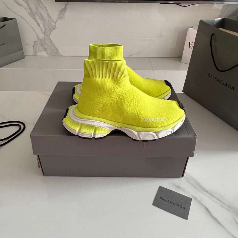 BALENCIAGA