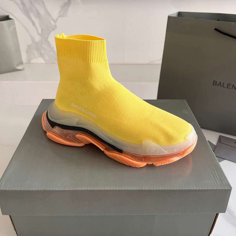 BALENCIAGA