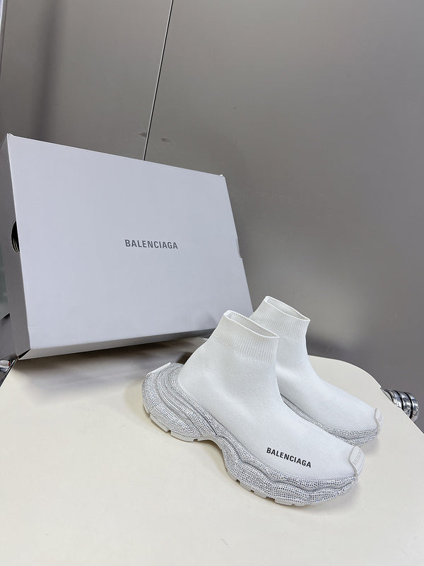 BALENCIAGA