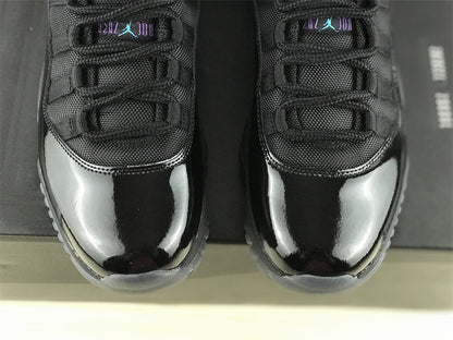 AIR JORDAN 11