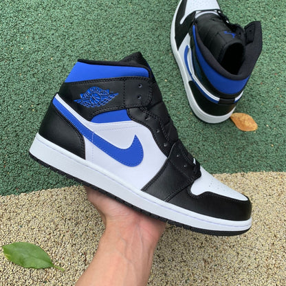 NIKE AIR JORDAN 1