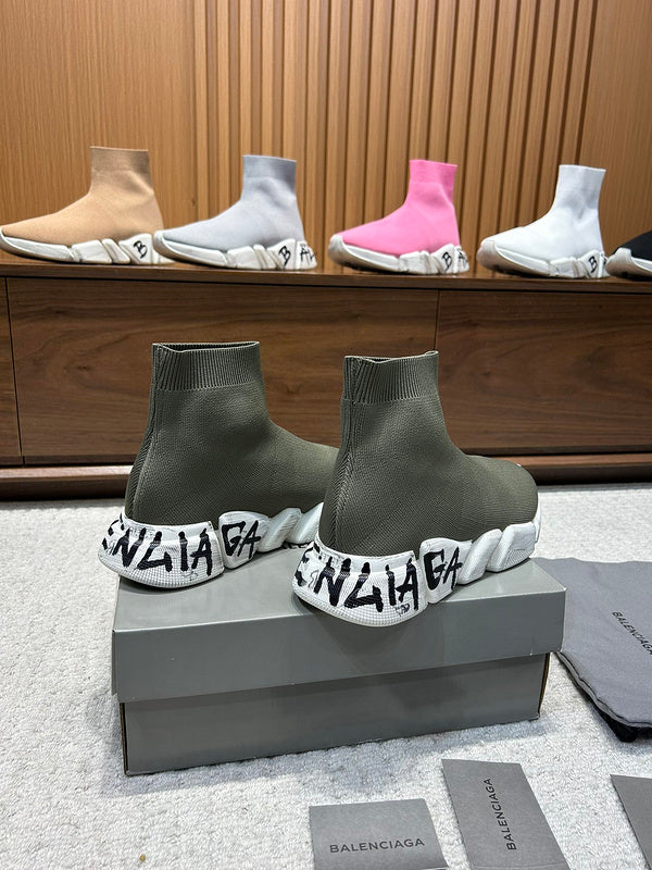 BALENCIAGA