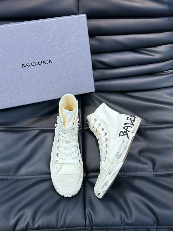 BALENCIAGA