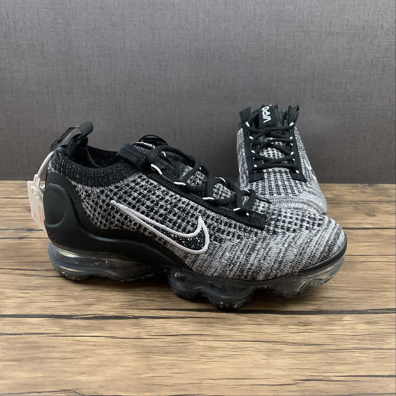 NIKE VAPOR MAX