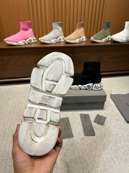 BALENCIAGA