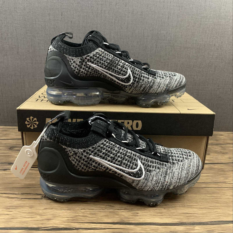 NIKE VAPOR MAX