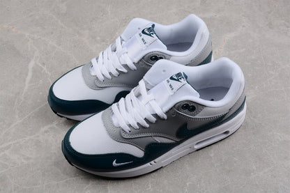 NIKE AIR MAX 1