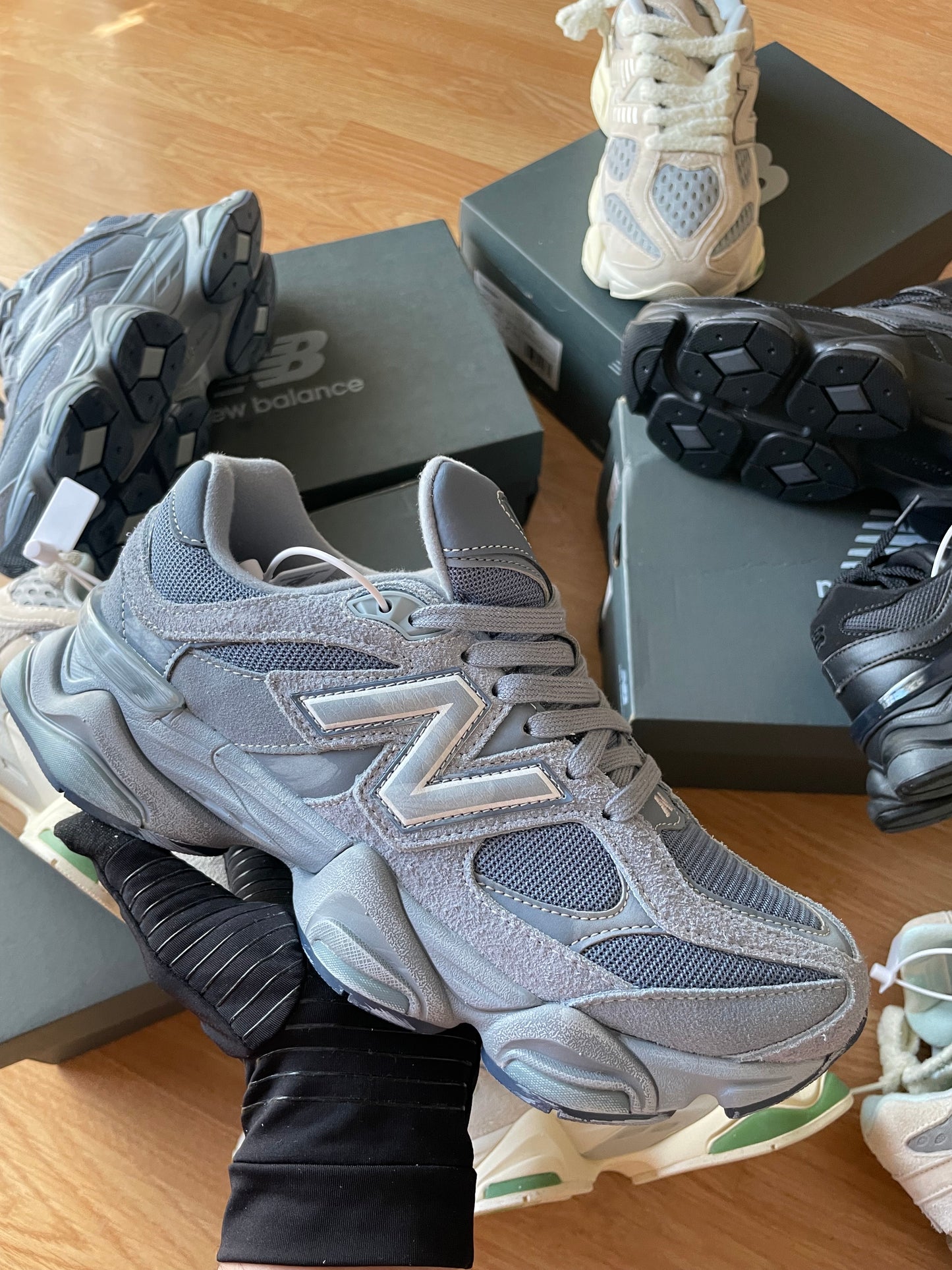 NEW BALANCE 9060 ARTIC GREY