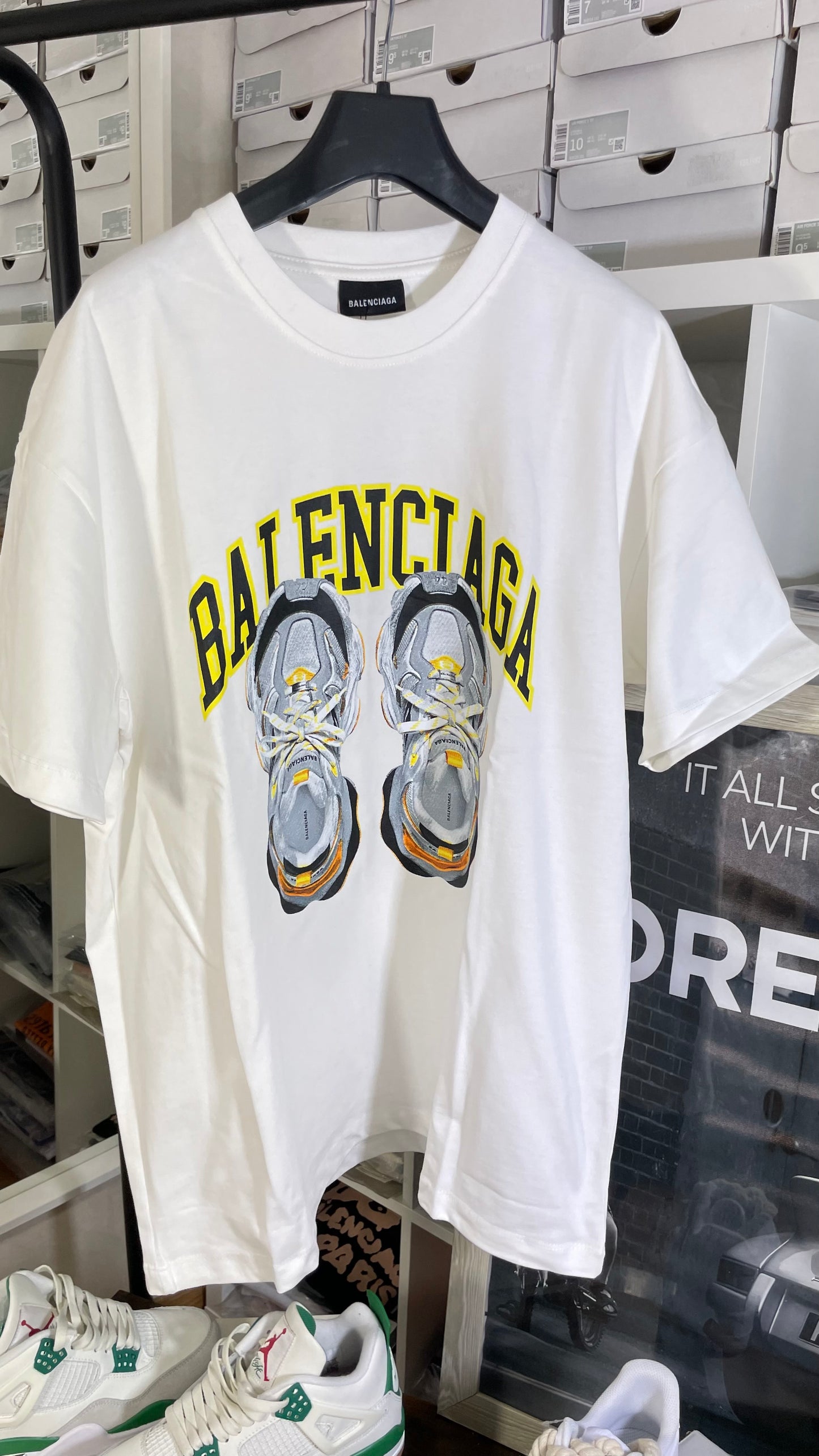 CAMISETA BALENCIAGA